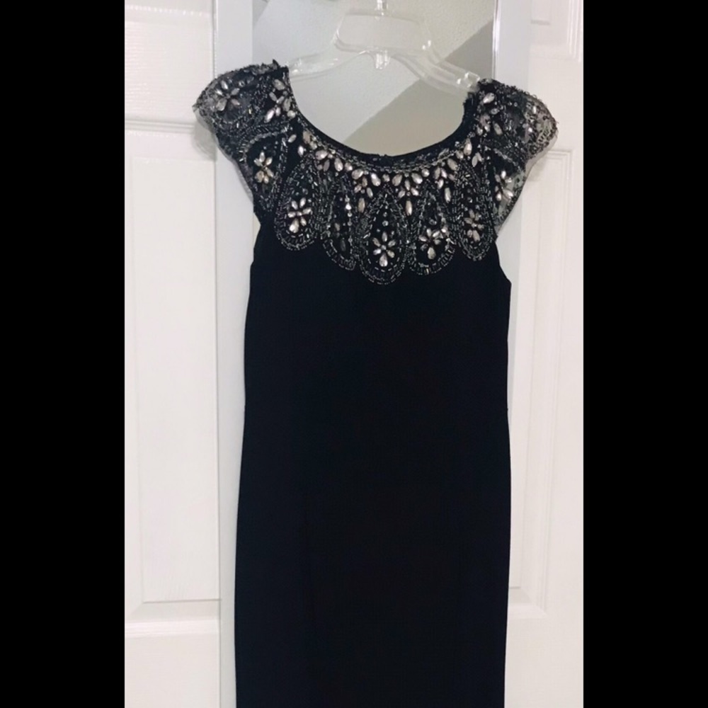 Xscape 4p long black formal dress beautiful use one time only from Dillards